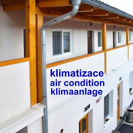 Penzion Klimes Hustopeče Extérieur photo
