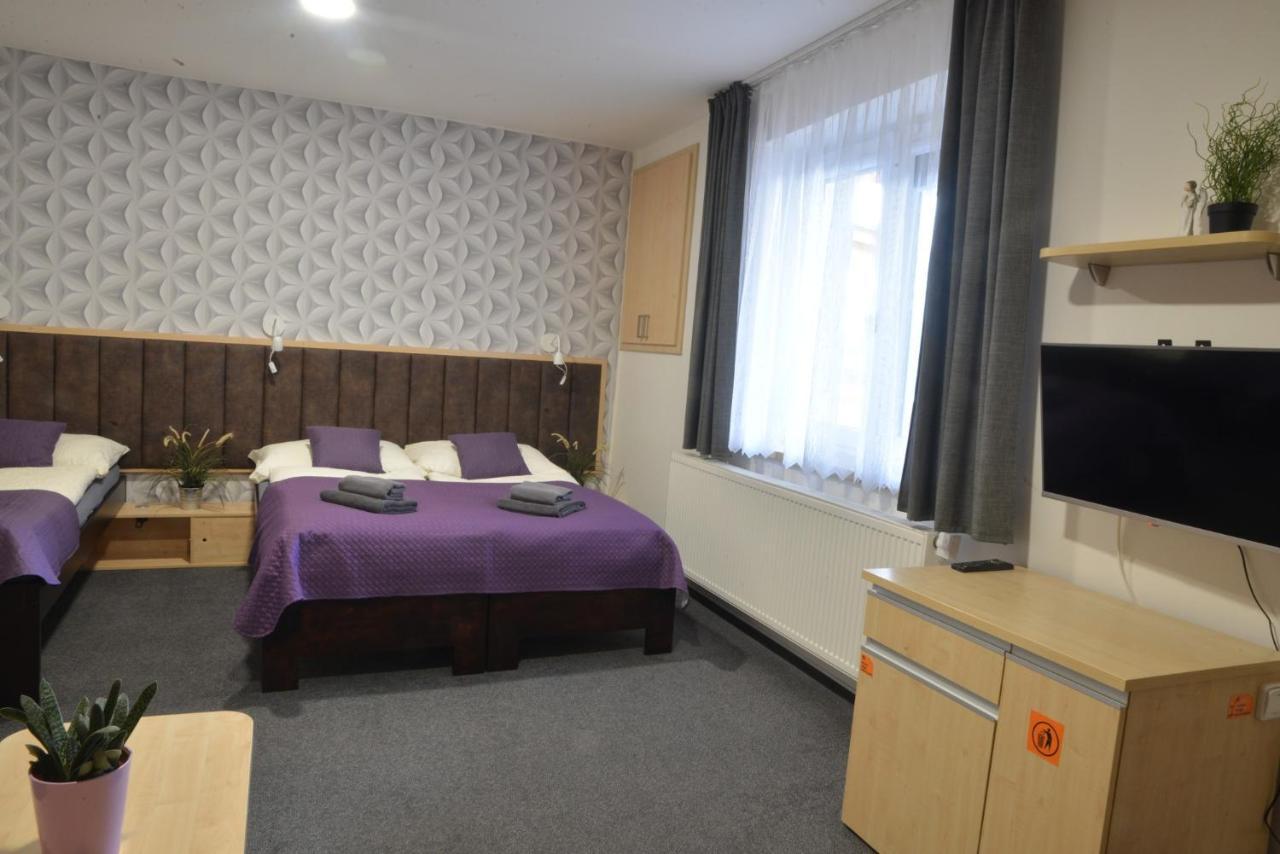 Penzion Klimes Hustopeče Extérieur photo